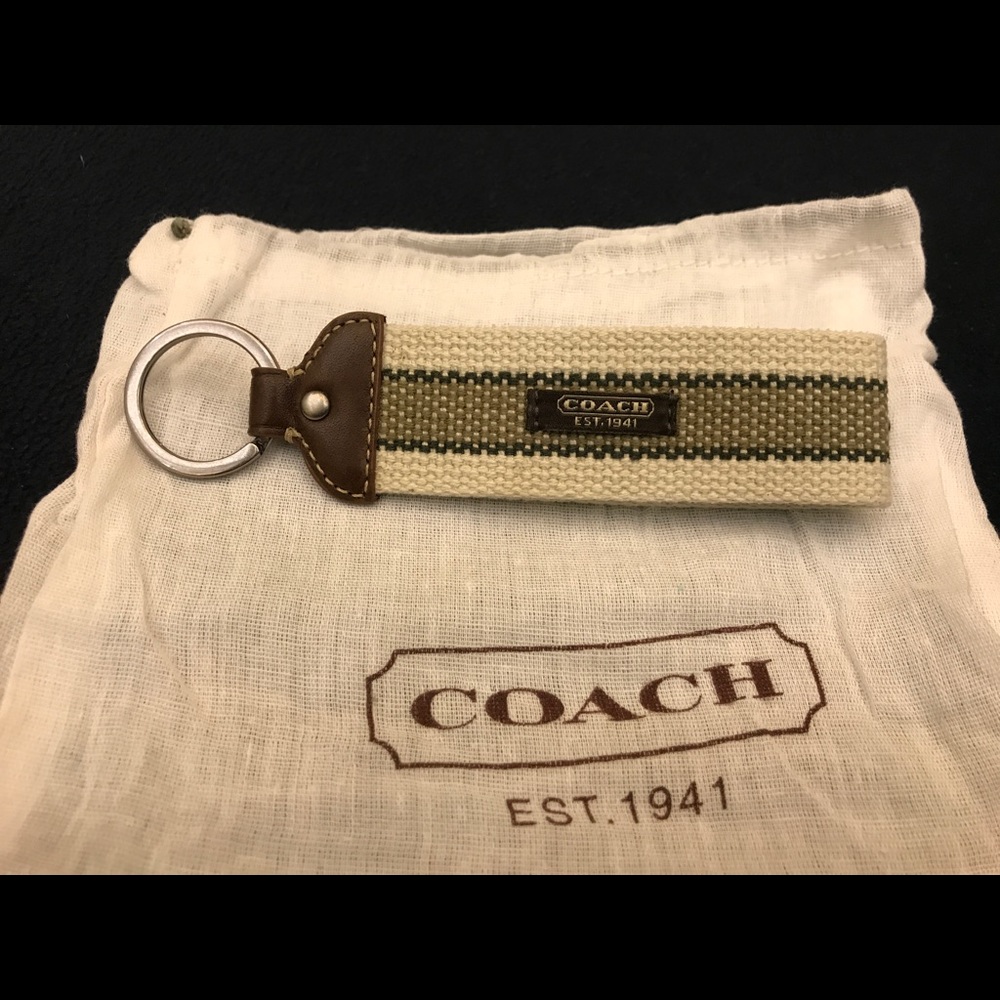 Coach key ring with linen coach bag